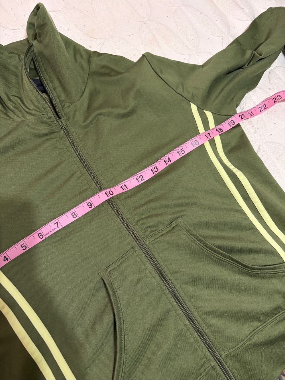 Excellent condition Olive Green Women's Zip-Up Track Jacket size M. So cool. - Picture 6 of 7